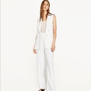 zara sleeveless blazer